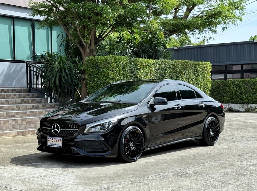 2019 BENZ CLA 250 AMG NIGHT EDITION รถมือเดียวออกป้ายแดง รถวิ่งน้อยเพียง 69,000 กม รถไม่เคยมีอุบัติเหตุครับ 4