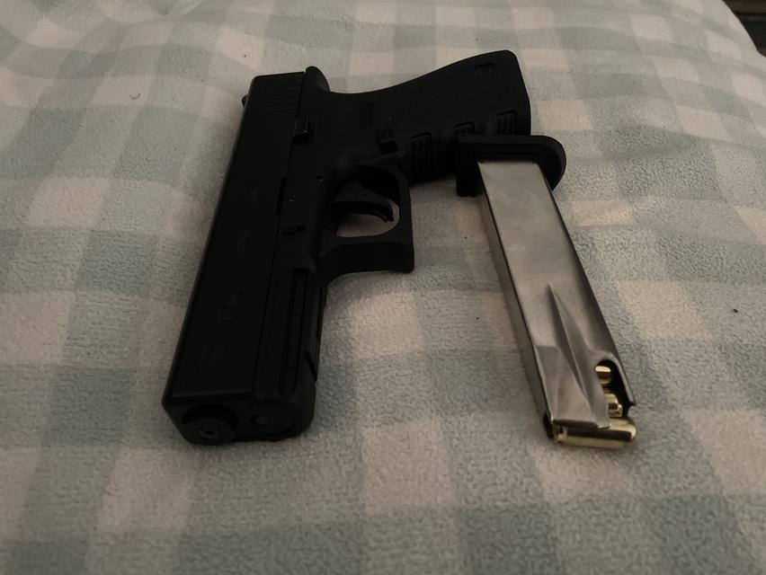 รูป ปืนแบลงค์กัน Glock 17 Gen 4 มือสอง สภาพเต็ม100  5