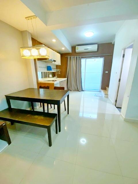 พร้อมเฟอร์ เครื่องใช้ไฟฟ้า ตลาดประชาอุทิศ 90 800ม.ให้เช่าทาวน์โฮม 2 ชั้น ติดถนน 2 นอน รร.สารสาสน์ประชาอุทิศ 500 ม. 4