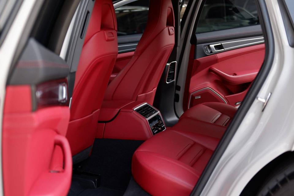Porsche Panamera 4 E-Hybrid Platinum Edition āļĢāļđāļāļāļĩāđ 10