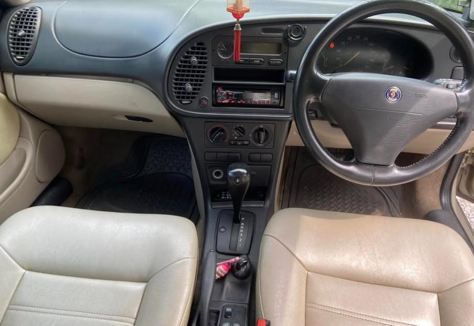 Saab 900 ขายถูก 8