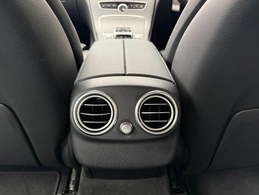 Benz C220d AV Facelift 2020 สีขาว เข้าศูนย์ Benz ตลอดทุกระยะ รูปที่ 13