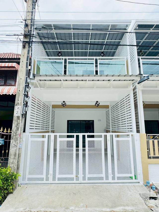หมู่บ้านศรีเมืองทอง