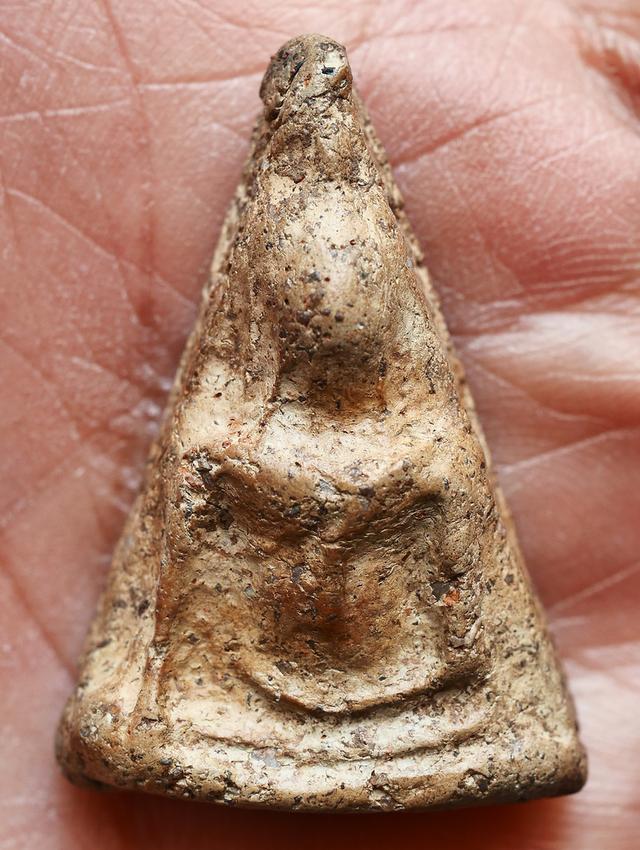 พระนางพญาพิษณุโลก  พิมพ์เข่าโค้ง....เก่า เดิมๆ สวยแชมป์ 10