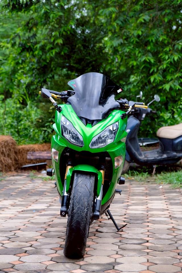 ขายด่วน Kawasaki Ninja 650 ปี 2015 หล่อเข้ม สภาพพร้อมลุย ราคาเบา ๆ