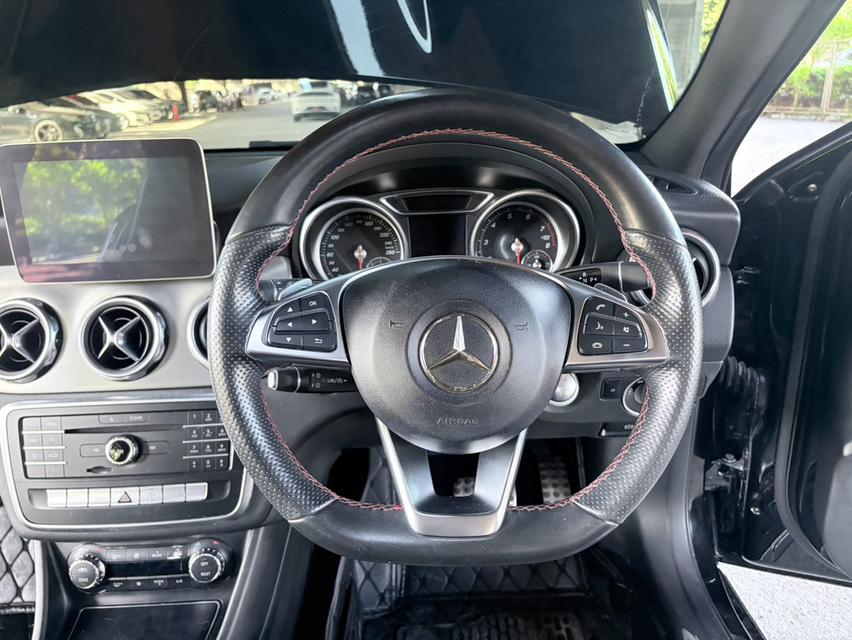 2017 Mercedes-Benz GLA 250 AMG Dynamic Facelift AT รถสวย ขับดี พร้อมใช้งาน รูปที่ 11