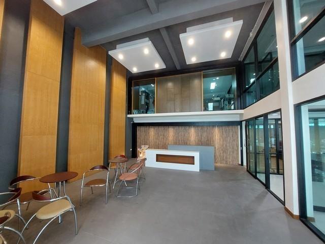 ขายอาคารสำนักงาน ใกล้ BTS สุรศักดิ์ใกล้ เซ็นทรัลพระราม 3 ซอยเจริญราษฎร์7 750 ตารางเมตร 4ชั้น มีลิฟต์ขนส่ง 6