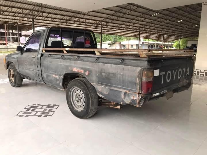 รีบขาย Toyota Hilux Hero 3