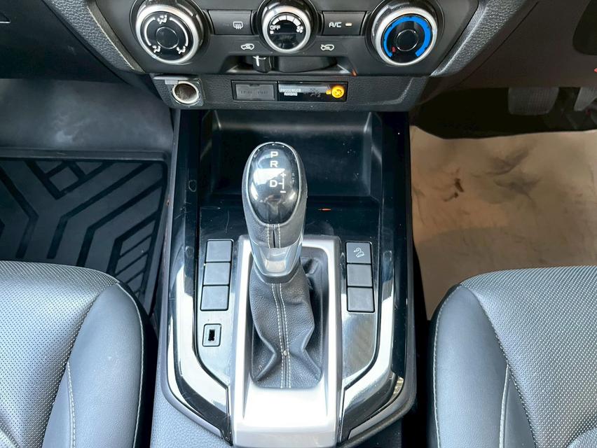 Isuzu D-MAX Cab-4 1.9 Hi-Lander Z ปี 2021 เกียร์ออโต้ 7