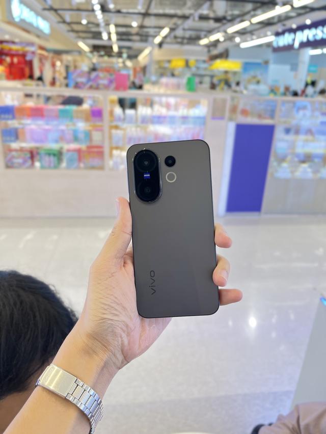 Vivo X200 FE