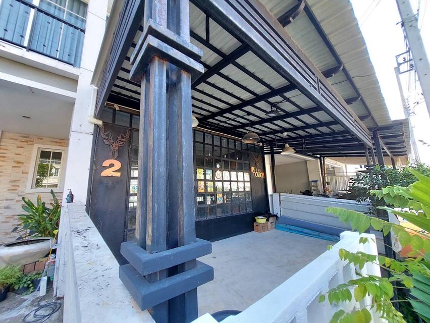 ขาย/ให้เช่าทาวน์โฮม 3 ชั้น โกลเด้นทาวน์ ซ.นวมินทร์ 42 แยก 27 บึงกุ่ม 5 ห้องนอน 4 ห้องน้ำ ต่อเติมครบ คุ้มค่าทุกตารางนิ้ว 4