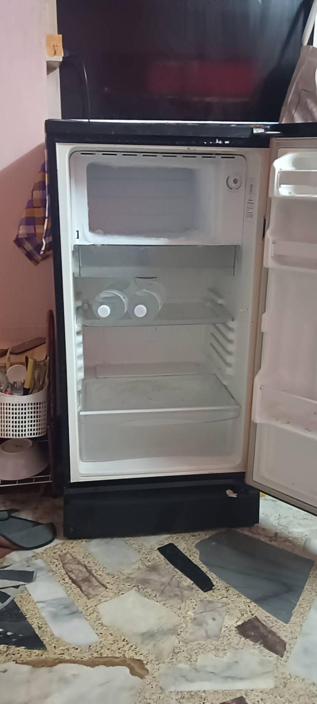 ตู้เย็น5.2คิวขายด่วน(มือสอง) รูปที่ 2