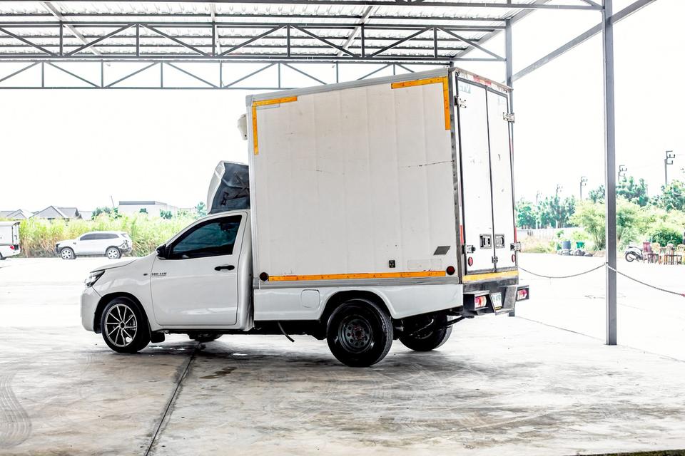 ขาย Toyota Revo 2.4 Entry ปี21 9