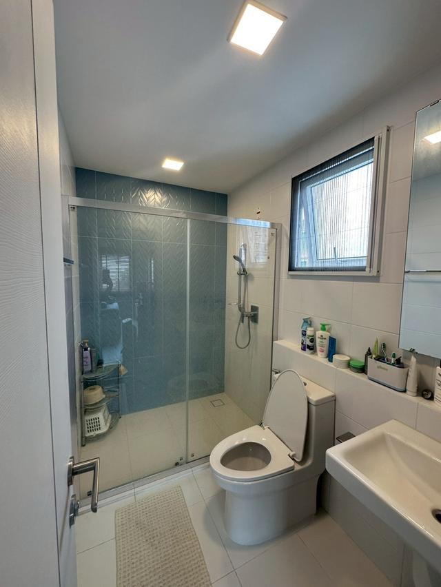 ขายบ้านแฝดมือสอง สภาพดีมาก พร้อมเฟอร์นิเจอร์พร้อมอยู่ โครงการLH 11