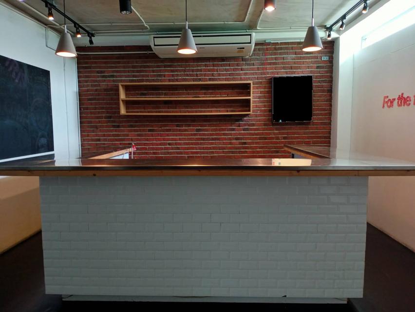 ให้เช่าพื้นที่ชั้น 1 เอกมัย พื้นที่ 180 ตร.ม. เหมาะสำหรับ โชว์รูม ออฟฟิศ อื่นๆ ใกล้เคียง ทองหล่อ พร้อมพงษ์ สุขุมวิท เพชรบุรีตัดใหม่ 3