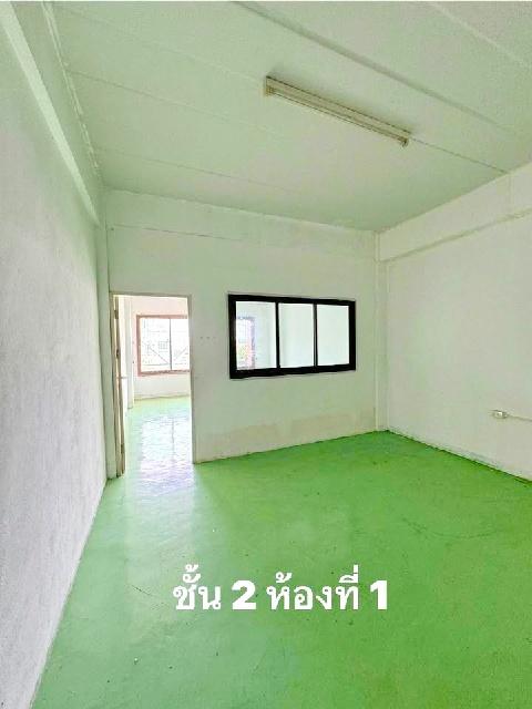 ติดถนนใหญ่ 4 นอน ราชพฤกษ์ MRT บางรักน้อยท่าอิฐ 2.5 กม.ให้เช่าอาคาร 3.5 ชั้น 1 คูหา 20 ตร.วา.256 ตร.ม. 3 น้ำ รร.นานาชาติ  5