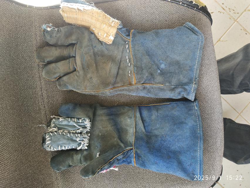 ถุงมือ 5