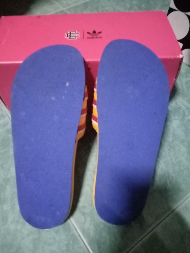 รองเท้าแตะADIDASขนาดUK6