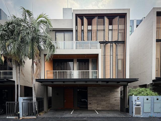 MHS12 ที่สุดแห่งความ Exclusive! ขายบ้านหรู 3 ชั้น Motique แจ้งวัฒนะ 10 พร้อมลิฟต์ส่วนตัว เดินไปรถไฟฟ้าเพียง 250 เมตร ใกล้ศูนย์ราชการฯ 1