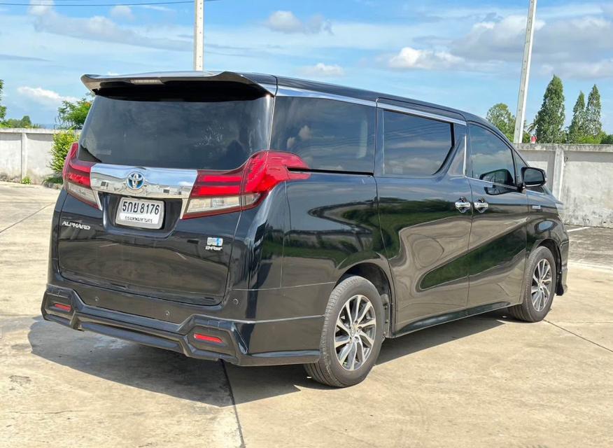 Toyota Alphard สีดำ ปี 2017 3