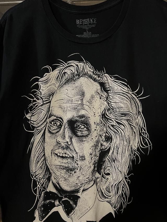 เสื้อยืด ภาพยนตร์ มือ 2