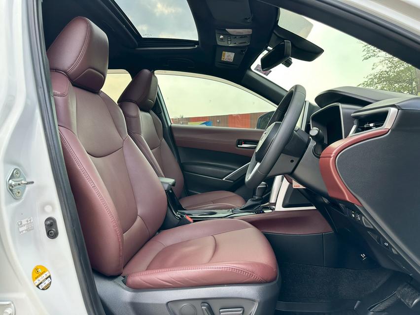 รหัสรถ PAT474 Toyota Corolla Cross 1.8Hybrid Premium Safety  สีขาว ปี2020 10