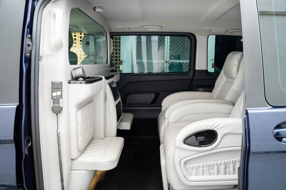 Benz V250d Business Plus จดทะเบียน 2021 รูปที่ 10