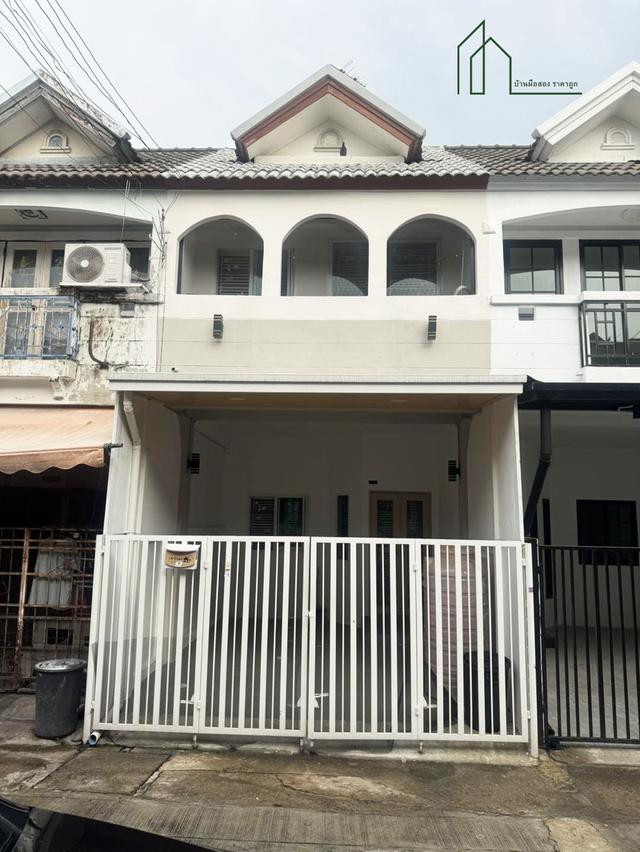 ทาวน์เฮาส์ 2 ชั้น หมู่บ้านบัวทองธานีพาร์ค ถนนกาญจนาภิเษก เกต ใกล้รถไฟฟ้าmrt คลองบางไผ่ 1