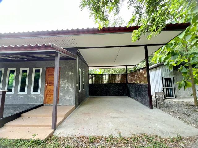 บ้านเดี่ยวชั้นเดียว 1 นอน 1 น้ำ ใกล้รร.วัดปากน้ำ 200 ม.วัดปากน้ำ บ้านในสวน บรรยากาศร่มรื่น เงียบสงบ พร้อมเฟอร์ฯ และเครื่ 1