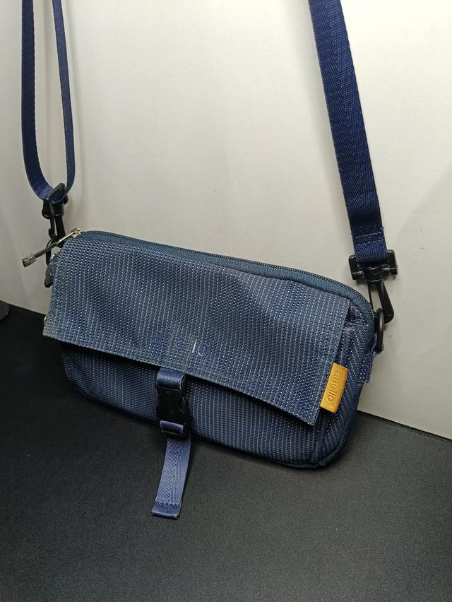 [a.n.e.l.l.o] กระเป๋า crossbody สีกรมท่า ช่องซิปเยอะ ถอดสายได้