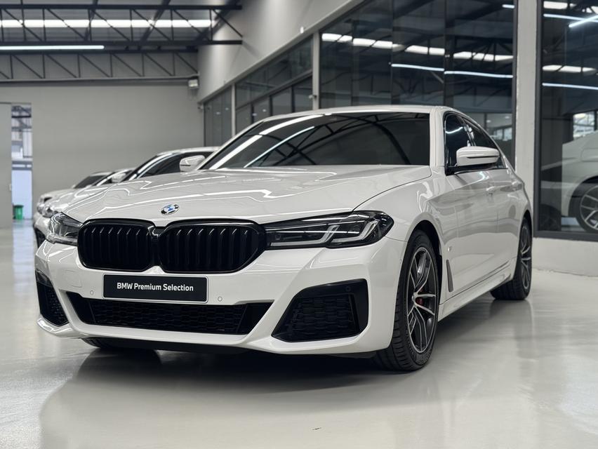 2023 BMW 520d M Sport G30 (ประวัติดี ไม่มีอุบัติเหตุ)