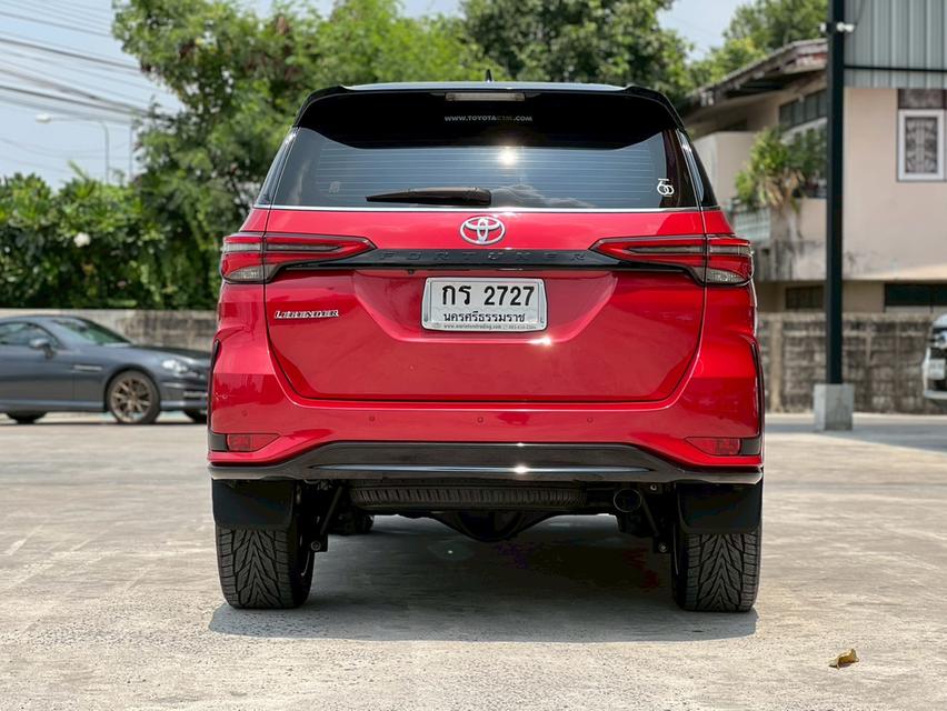 TOYOTA FORTUNER 2.4 LEGENDER BLACK TOP ปี 2022 โฉม ปี15-ปัจจุบัน (ป้ายสลับออก) รูปที่ 5