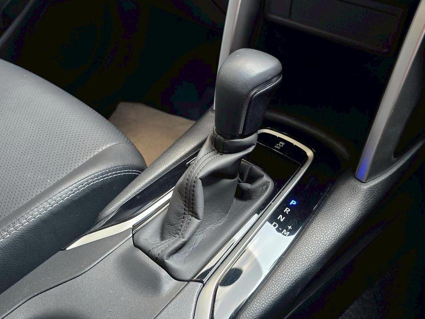 Toyota Cross 1.8Sport ปี21 8