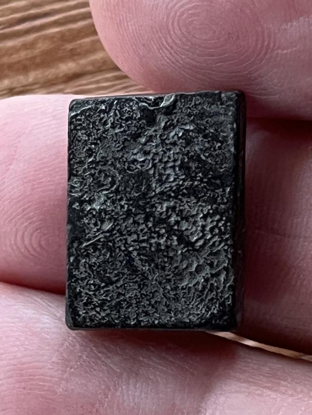 นางกวักเนื้อผงใบราน พิมพ์นิยม มาตรฐาน หลวงพ่อกวย วัดโฆสิตาราม 2