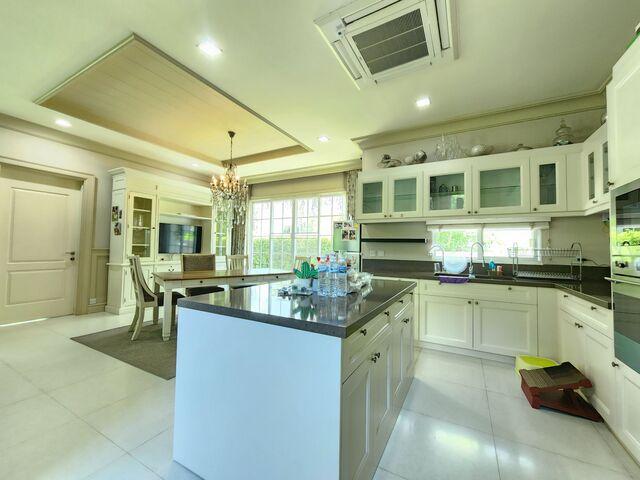 Elegant 3BR Home at Narasiri Bangna with Wide Garden, Near Mega Bangna Shopping 6