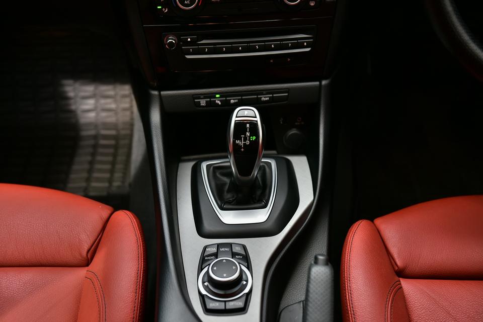🎊"TOP OPTION ดีเซล M SPORT รถศูนย์ BMW THAILAND ทะเบียนคืน"🎊  🎖️2015 รูปที่ 5