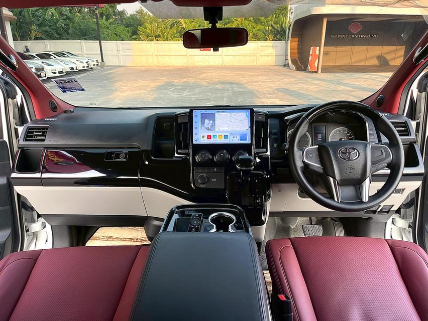 Toyota Hiace 2.8GL ปี25 รูปที่ 10