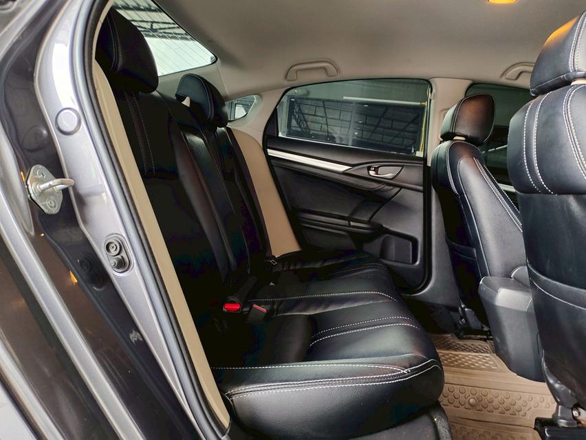 🚗HONDA CIVIC FC 1.8 EL เกียร์ A/T ปี 2018🚗ฟรีดาวน์ 11
