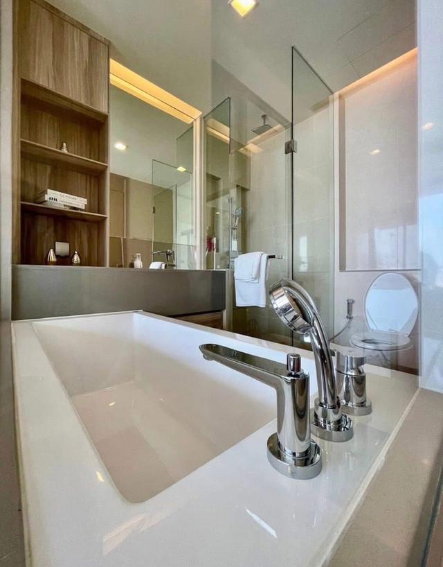 The esse asoke 11