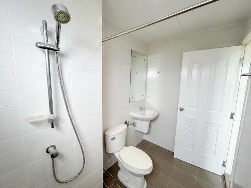 โฮมออฟฟิศ 3.5 ชั้น เมทโทร บิซทาวน์ แจ้งวัฒนะ 2 ติดถนนหอการค้าไทย อาคารพักอาศัยและทำธุรกิจ ร้านค้า 8