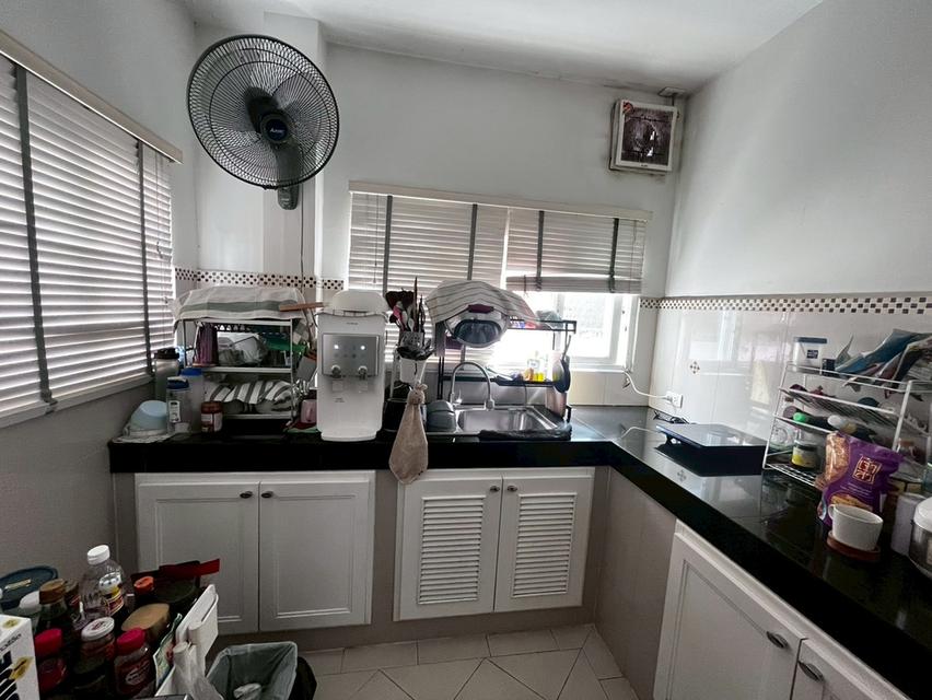 หมู่บ้านเดอะเซนโทร อ่อนนุช-ลาดกระบัง ซอย 20 ถนนลาดกระบัง แขวงลาดกระบัง เขตลาดกระบัง กรุงเทพมหานคร 13