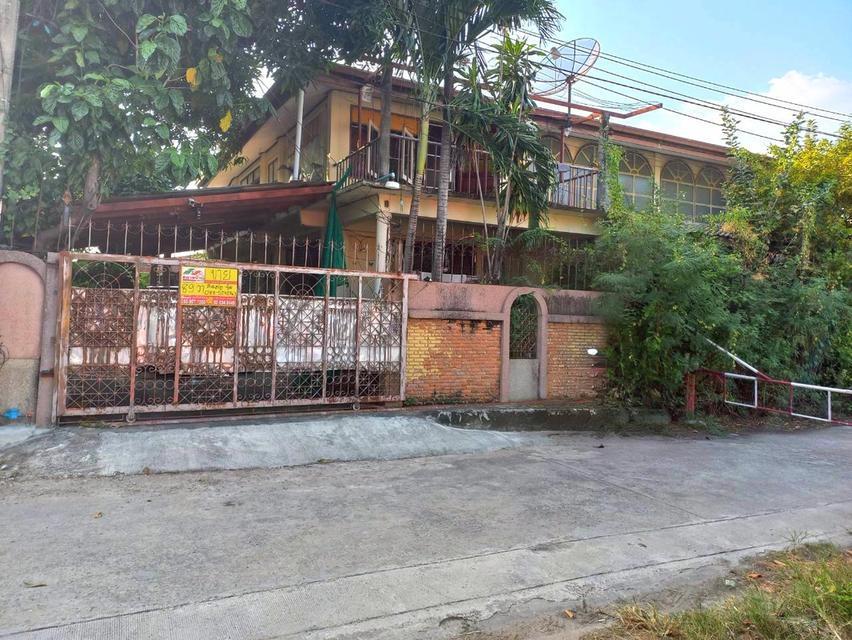 บ้านเดี่ยว 2 ชั้น 89 ตร.ว. ซ.ลาดพร้าว 64 ม.ตะวันรุ่ง ทำเลดีเป็นทางลัดไปสุทธิสาร ห้วยขวาง หลังมุม 3