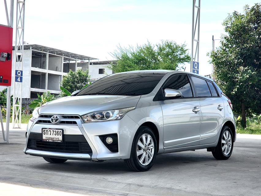 Toyota Yaris 1.2​G hatchback A/T ปี 2016 จด 2017