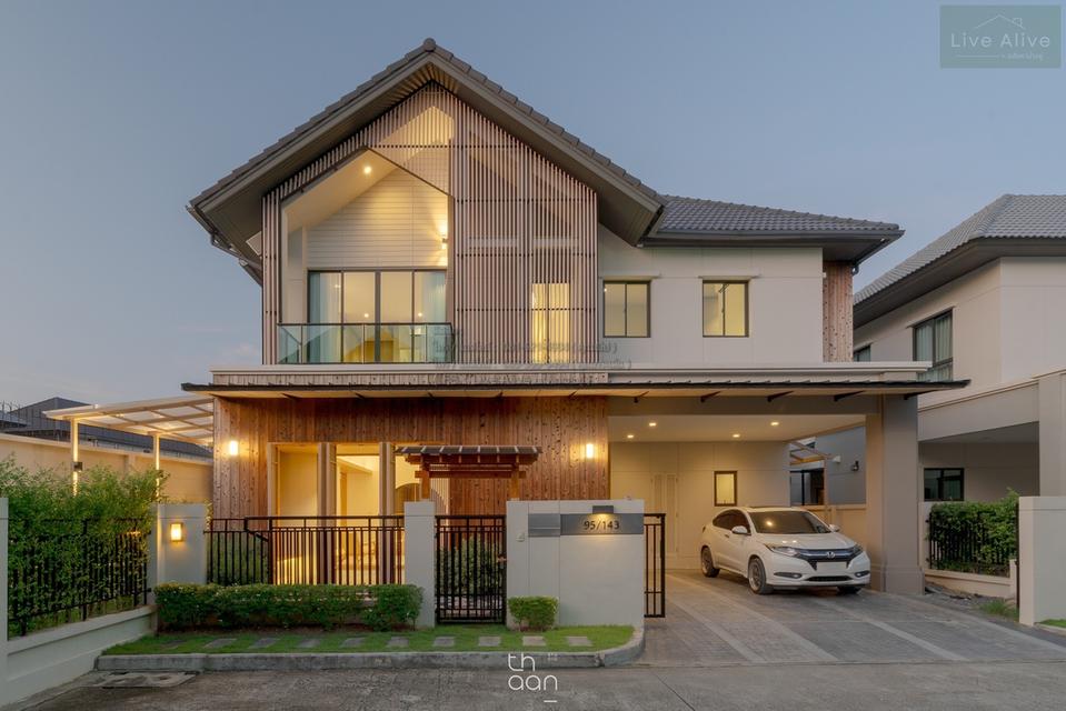 ขายบ้านเดี่ยวหรูตกแต่งสไตล์ญี่ปุ่น โครงการ Bangkok Boulevard Srinakarin Bangna จาก SC Asset บ้านมือหนึ่ง ไม่เคยเข้าอยู่ พร้อม Built in ครบทั้งหลัง 1