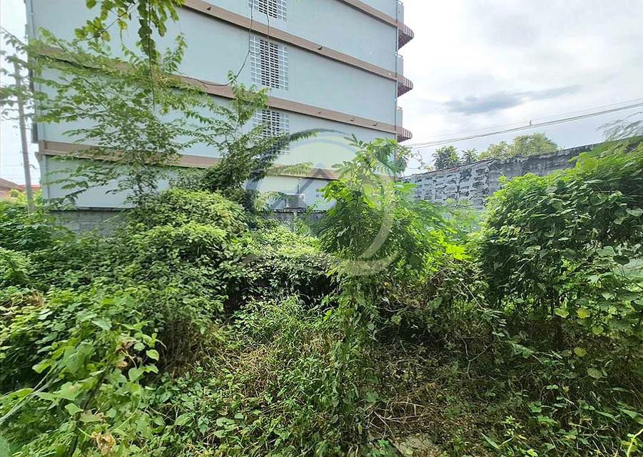 ที่ดินเปล่า 92 ตร.ว. ( ถมแล้ว ) ซอย รามอินทรา 8 แยก 9 6