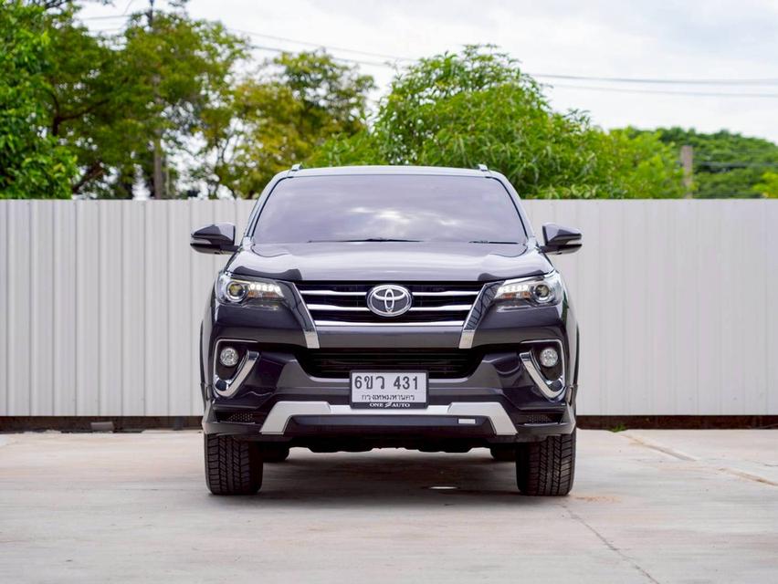 Toyota Fortuner 2.4V 2WD  ปี จด 2017 7