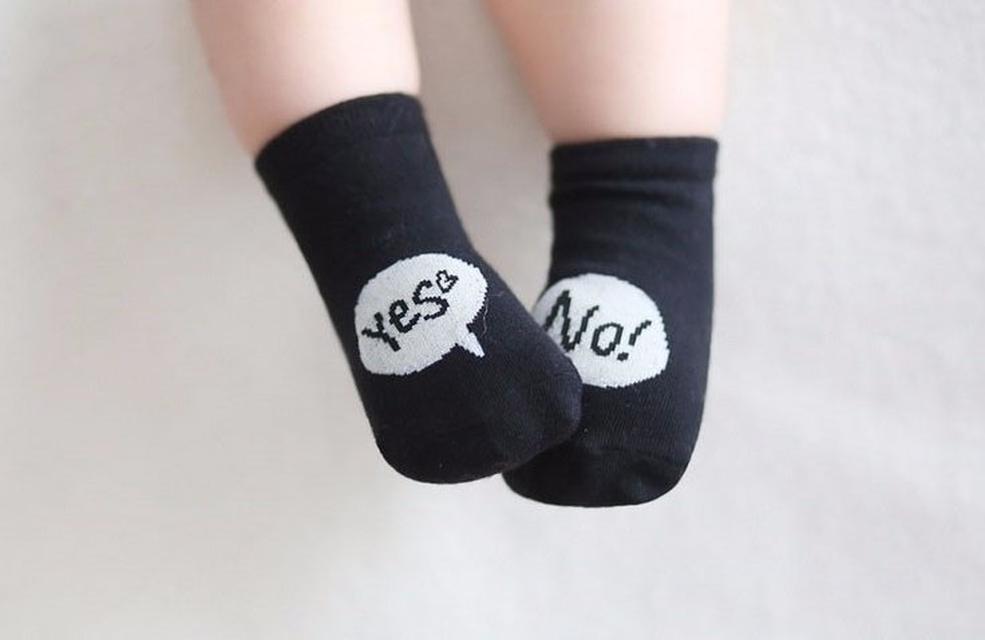 ถุงเท้าเด็กเล็ก Yes/No สีดำเท่ๆ สำหรับเด็ก 0-2/2-4 ปี 4