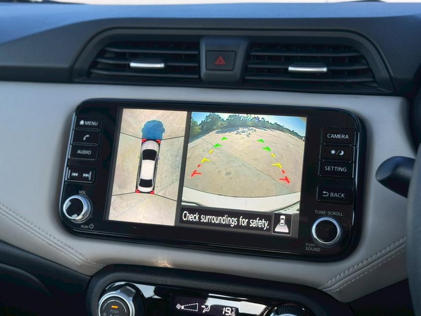 NISSAN ALMERA Sedan 4dr VL TOP  XTRONIC CVT FWD 1.0iTC Y2020. สีขาว เกียร์ออโต้ 18