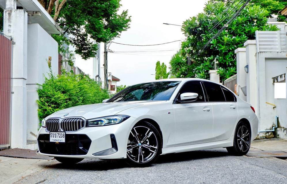 BMW 320d M-sport ปี 2023 วิ่ง 80,000 km 3
