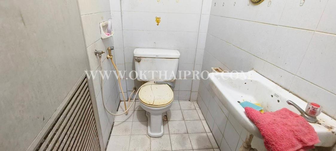 ทาวน์เฮ้าส์ หมู่บ้านเอเชียโฮมทาวน์ 1-3 ถนนบางกรวย-ไทรน้อย 9